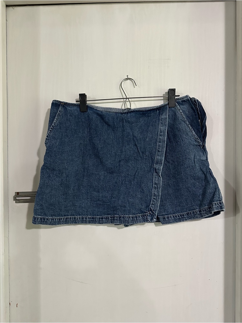 GAP Denim Skort in Medium Blue